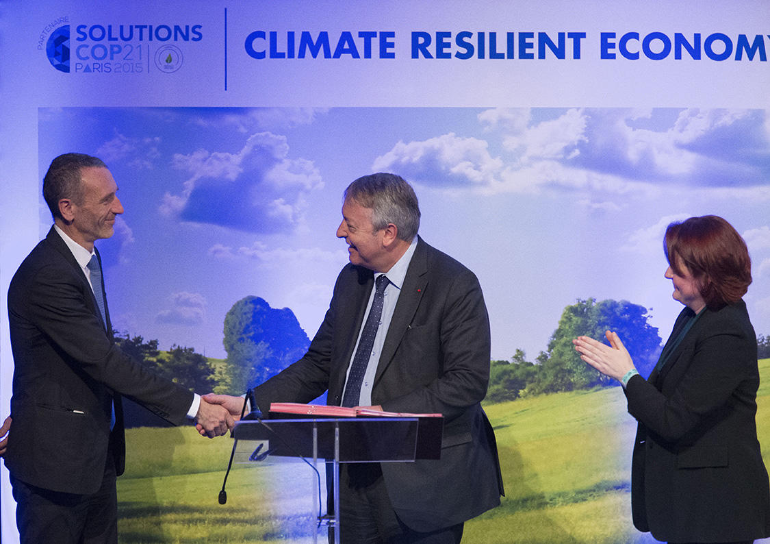 Veolia et Danone s’allient pour répondre aux grands enjeux climatiques