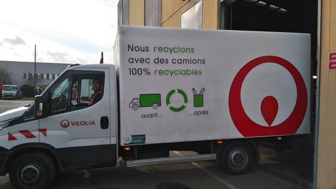 4 camions 100% recyclables