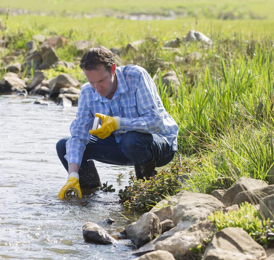 Prélèvement eau en rivière