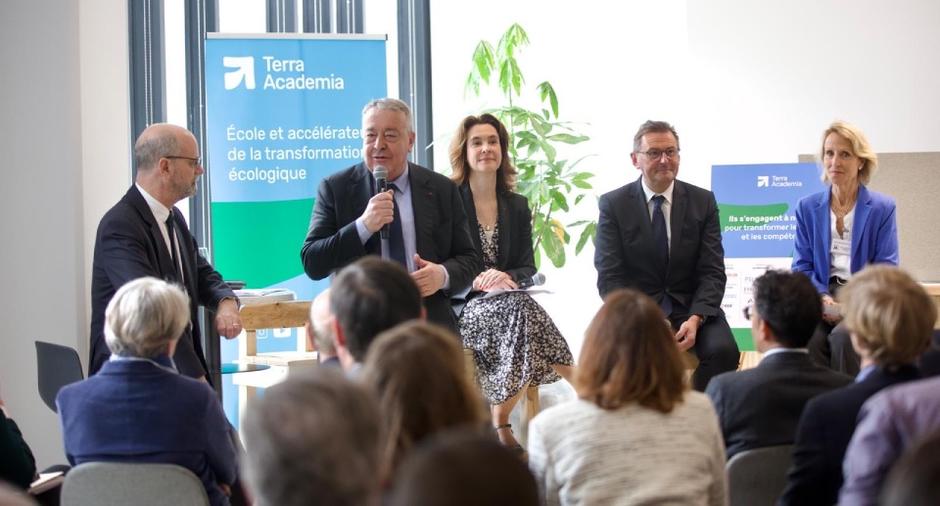 Jean-Michel Blanquer, Antoine Frérot et Estelle Brachlianoff pour le lancement de Terra Academia