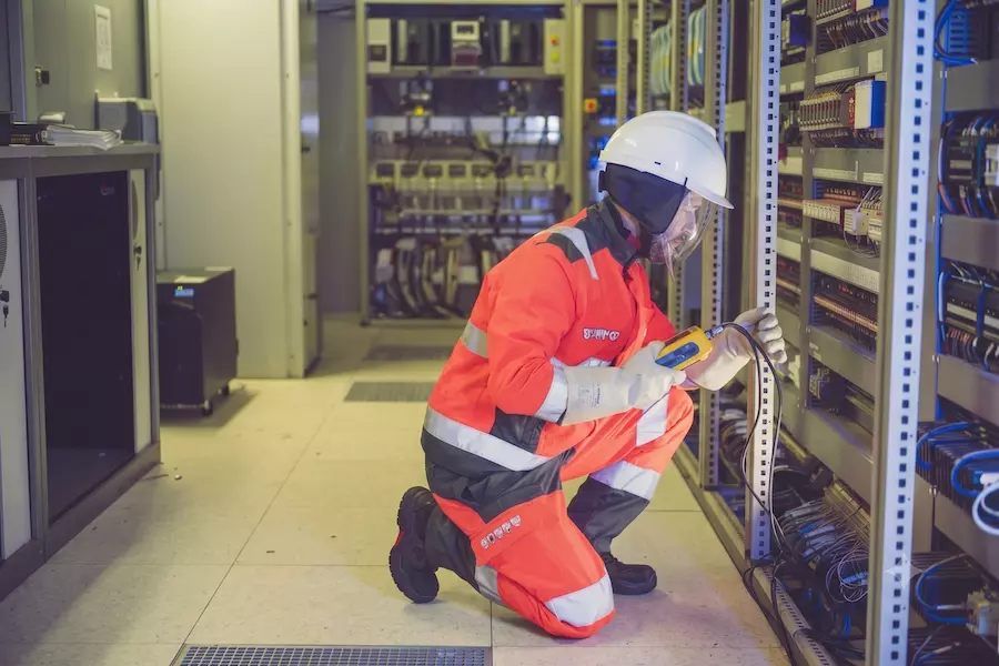 Analyse de la performance énergétique par un employé Veolia