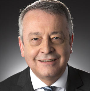 photo de face d'Antoine Frérot, PDG de Veolia