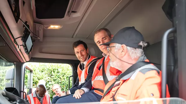 Visite ministérielle sur l’agence de Carrières-sous-Poissy